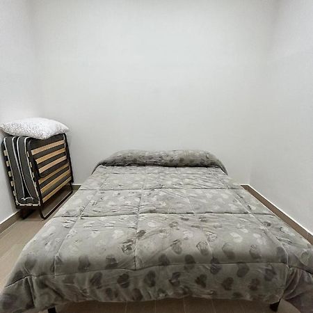 Апартаменты House Vicolo Longo 35 Неаполь Экстерьер фото