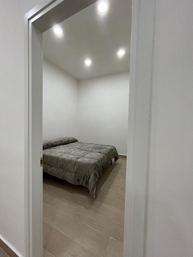 Апартаменты House Vicolo Longo 35 Неаполь Экстерьер фото