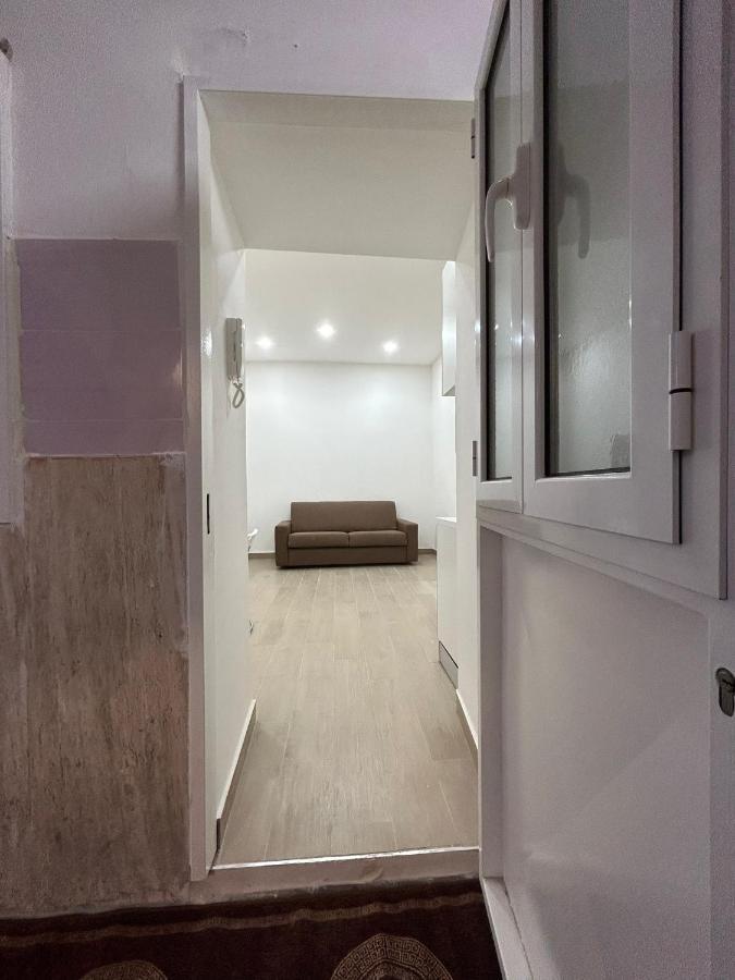 Апартаменты House Vicolo Longo 35 Неаполь Экстерьер фото